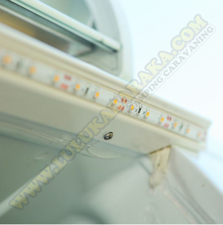 RainTec RT100 Dometic Ducato blanc.