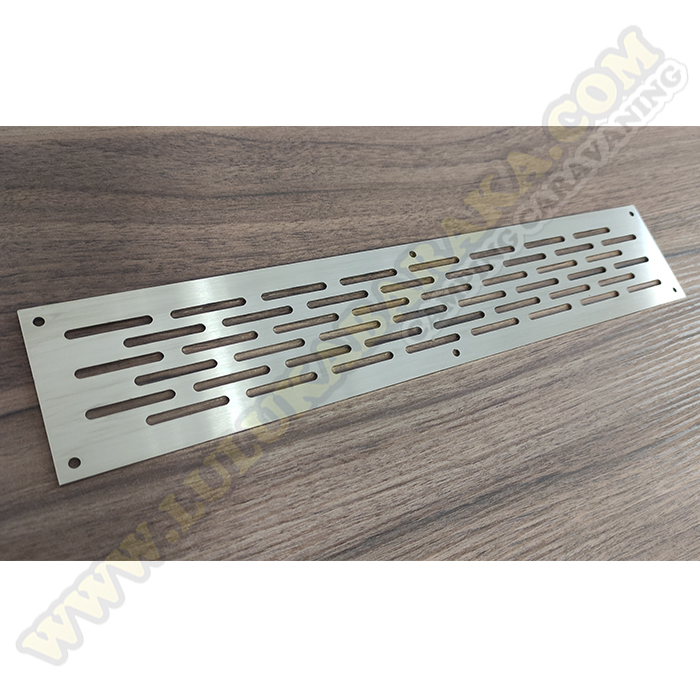 Grille de ventilation réfrigérateur 350mm. Inox.