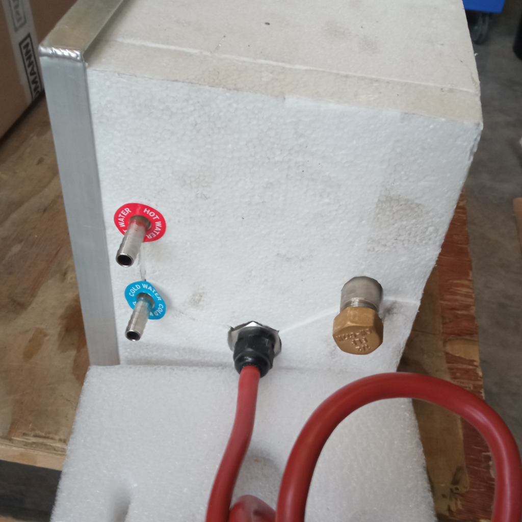 Boiler Pundmann 9L 12V 200W (OUTLET)