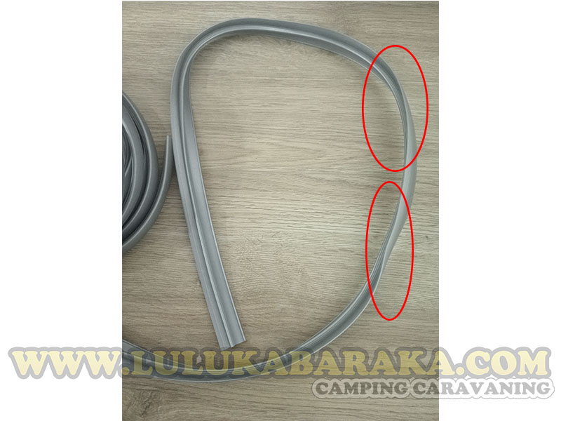 Bord en T semi-profilé, argent semi-brillant 4 m (OUTLET)