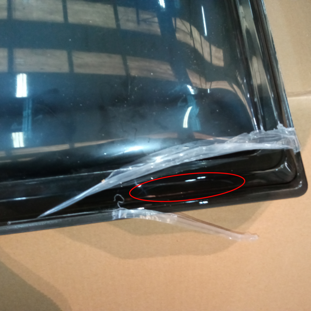 Fenêtre Polyplastic Ducato arrière 816x650mm 4 (DÉFAUT)
